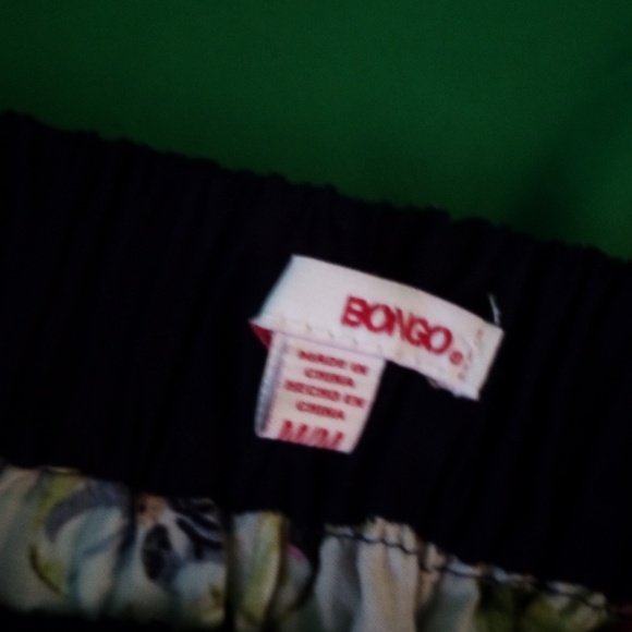 Bongo tan floral skirt sz medium - Picture 5 of 5